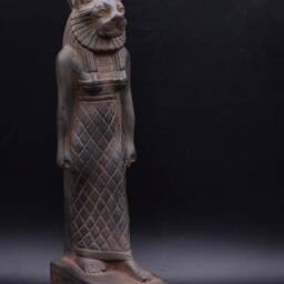 Unique Ancient Egyptian Art Statue Of Goddess Sekhmet Heavy Stone Made in Egypt - thumbnail 3