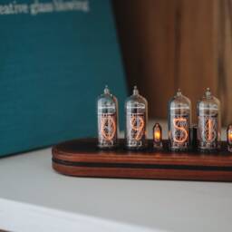 The Slim Time Capsule - In-14 Nixie Clock in Wooden Case With A Plastic Bottom Cover - thumbnail 2