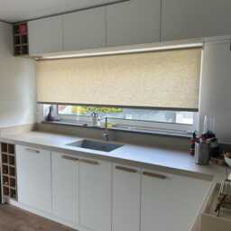 Lino - Extra Textured With Natural Linen in Two Colors Custom Made Opaque Shading Window - Nat12 Roller Blind For All Sizes - thumbnail 3