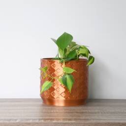"Wallflower Planter With Drainage & Saucer in Copper, Unique 3D-Printed Plant Pot, Small To Large Sizes 4"" 5"" 6"" 7"" 8" - thumbnail 4