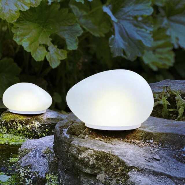 Solar Pebble Garden Light - image 1