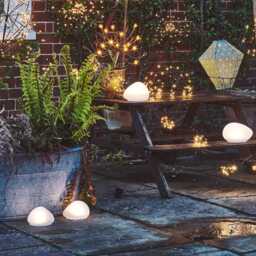 Solar Pebble Garden Light - thumbnail 2