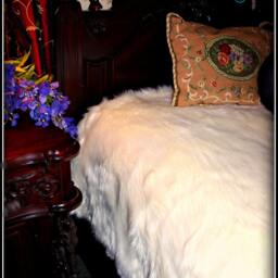 White Faux Fur Bedspread, Shaggy Shag Throw Blanket With Minky Lining - thumbnail 2