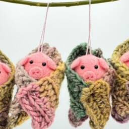 Handmade Pig in Blanket Christmas Tree Decoration, Felt & Crochet Hanging Ornament - thumbnail 2