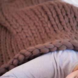 Handmade Chunky Blanket, 100% Wool, Bulky Throw, Gift For Her, Christmas Gift, Knit, Blanket, Milk Chocolate - thumbnail 2