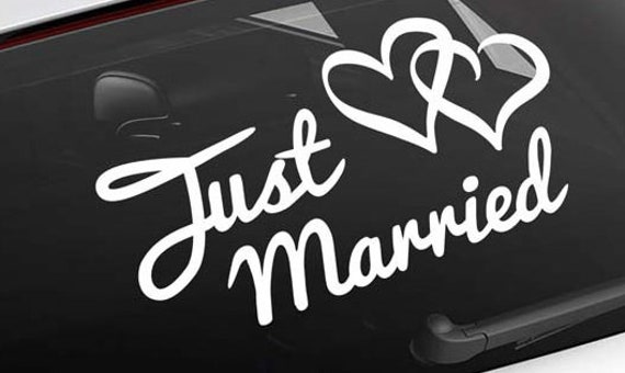 Fun Just Married Wedding Hearts Vinyl Car Window Bonnet Side Sticker Decal Graphic Wall Art Motorhome Campervan Door Bride Groom Bestman