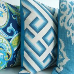 Caribbean Blue Ikat-Decorative Designer Pillow Cover - Blues -Turquoise-/Aqua/Blue /Off White - thumbnail 3