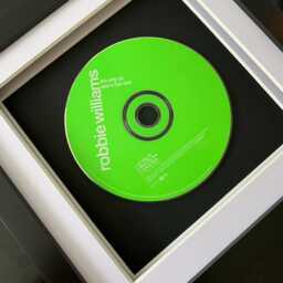Robbie Williams - She's The One- Framed Cd Single Music Wall Art Gift - thumbnail 2
