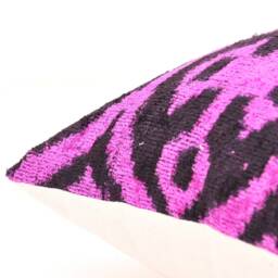 Handmade Purple Black Velvet Ikat Pillow Cover - thumbnail 3