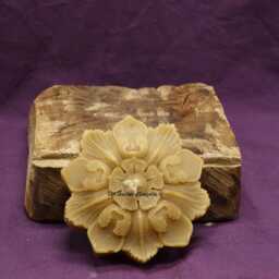 Gothic Flower Candle - thumbnail 3