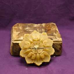 Gothic Flower Candle - thumbnail 2