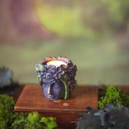 Candle Holder Head Goddess Plant Pot in Resin - thumbnail 3