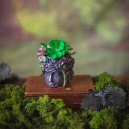 Candle Holder Head Goddess Plant Pot in Resin - thumbnail 2