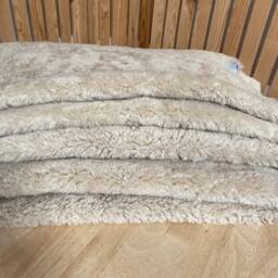 Oyster Shearling Sheepskin, Neutral Short Wool Sheepskin Rug, Shearling, Upholstery, Boucle Texture Amazing Gift - thumbnail 2