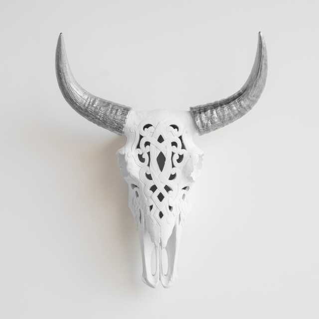 Faux Taxidermy Decorative Carved Bison Skull - Wall Decor White & Silver Cbi0110 - image 1