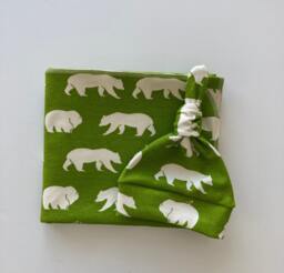 Organic Baby Blanket & Newborn Hat Set. Gender-Neutral Take-Home Bears Swaddle Shower Gift. Photo Prop - thumbnail 1