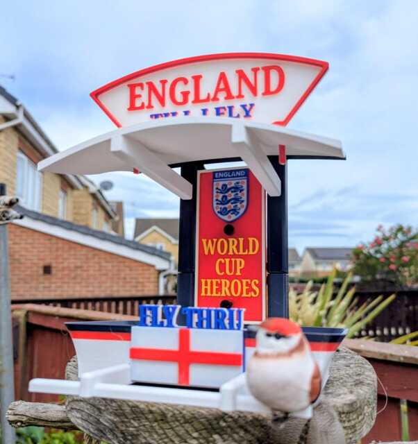 England World Cup Heroes Garden Bird Feeding Station - Three Lions Inspired Handmade Football Fly-Thru Feeder - image 1