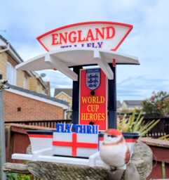 England World Cup Heroes Garden Bird Feeding Station - Three Lions Inspired Handmade Football Fly-Thru Feeder