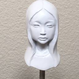 White Girl Bust Sculpture - thumbnail 2