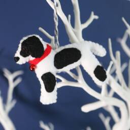 Black & White Springer Spaniel Decoration. Hanging Wool Felt Dog Decoration For Christmas Tree. Handmade Decoration, Xmas Tree Ornament - thumbnail 2