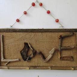 Driftwood Love & Burlap Hanging Sign, Wall Art, Wall Decor - thumbnail 3