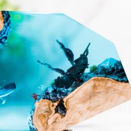 Night Light Scuba Diver Ocean, Whale Shark Lamp Resin, Epoxy Resin Wood, Custom Lamp, Blue Ocean - thumbnail 4