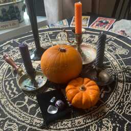 Samhain Spell Candle & Crystal Set Hand Rolled Beeswax, Halloween Ritual - thumbnail 2