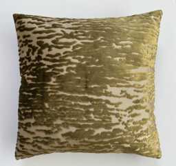 Green Velvet Cushion Cover, Handmade Jacquard Ikat Cushion, Decorative Pillow 17''x17''/44x44 cm - thumbnail 1