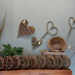 Hanging Willow Bird Feeder - thumbnail 3