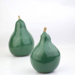 Life Size Ceramic Pear Set, Farmhouse Table Centerpiece - thumbnail 3