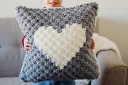 Sweetheart Pillow Cover - C2C Crochet Pattern Digital Download - thumbnail 1