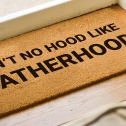 Fathers Day Funny Doormats - Custom Mat Ain't No Hood Like Fatherhood Gift Gifts For Dad Stepdad Grandad - thumbnail 2