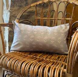 Floral Print Grey Lumbar Cushion Cover Farmhouse Style - 50x30cm - thumbnail 1