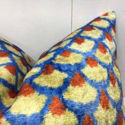 Silk Ikat Pillow Cover 20x20, Hand-Dyed Accent Cushion - thumbnail 2