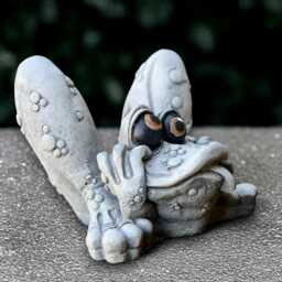 Outdoor Frog Sculpture Concrete Figurine Cement Animal Statue Garden Decoration Handmade Art Lover Gift - thumbnail 3