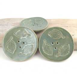 Handmade Ceramic Soap Dish Green Pottery Bathroom Accessory - thumbnail 1