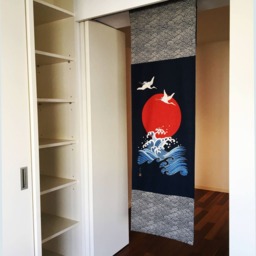 Japanese Noren Curtain Navy Blue, 1 Panel Curtain, Tapestry, Tissue Fabric, Crane Wall Fabric Panel, Tsuru & Sun Decoration - thumbnail 3