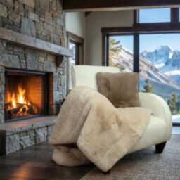 Luxury Faux Fur Throw in 4 Colours Luxury Champagne Fur Throw, Mink Beige & Silver Throw - thumbnail 4