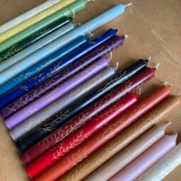 Gold Leaf Engraved Taper Candles - thumbnail 3