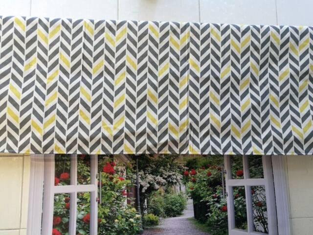 Geometric Stripe Cafe Curtain, Gray & Yellow Linen Blend - image 1