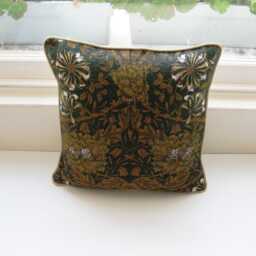 William Morris Honeysuckle & Tulip, Arts Crafts Mid 70S Dark Green, Brown Beige Cushion Cover, Throw Pillow Homeware Decor - thumbnail 4