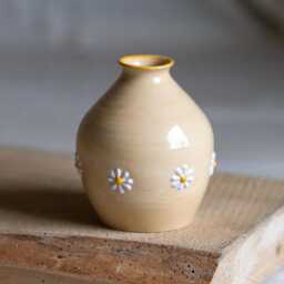 Handmade Ceramic Small Natural Beige Vase With White Yellow Daisy Flowers Cute Farmhouse Style Home Decoration Gift For Her Birthday - thumbnail 2