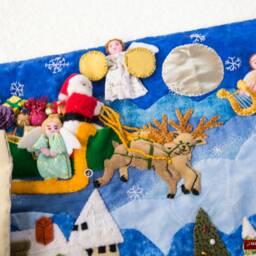 Quilted Christmas Wall Hanging 10 - thumbnail 4