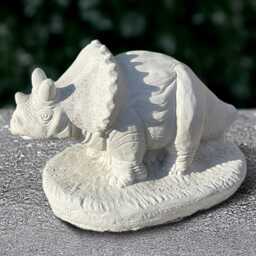 Stone Triceratops Sculpture Concrete Dinosaur Statue Outdoor Animal Decor Dino Lover Gift Handmade Wildlife Ornament Yard Art - thumbnail 3