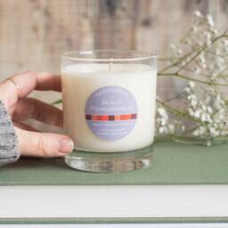 Black Pomegranate - Soy Wax Candle - thumbnail 3