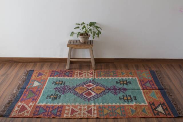 Handwoven Jute Wool Kilim Rug Indian Home Decor - 4x6 Ft - image 1