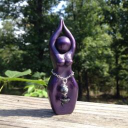 The Morrigan Story Goddess Statue - Statue, Crow, Raven, Warrior Goddess, Great Queen, Wisdom, Priestess - thumbnail 2