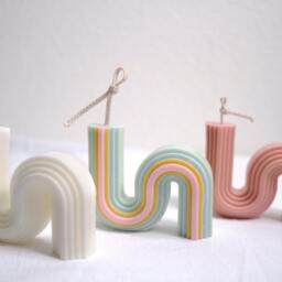 S Shaped Abstract Candle - Aesthetic Candle Geometric Neutral Color Home Decor - thumbnail 2