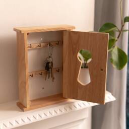 Personalized Oak Key Box Wooden Holder With 8 Hooks - thumbnail 2