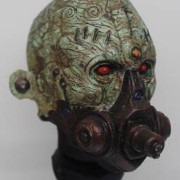 Helix Mask Figure - thumbnail 3